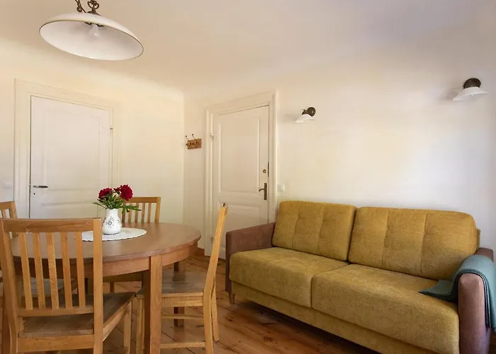 Allee Apartments
